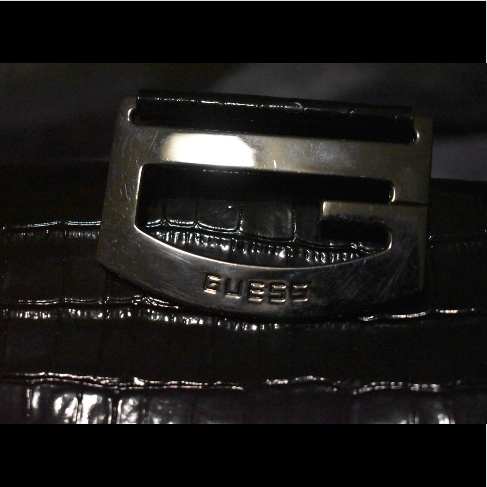 Guess handbag - Picture 2 of 2